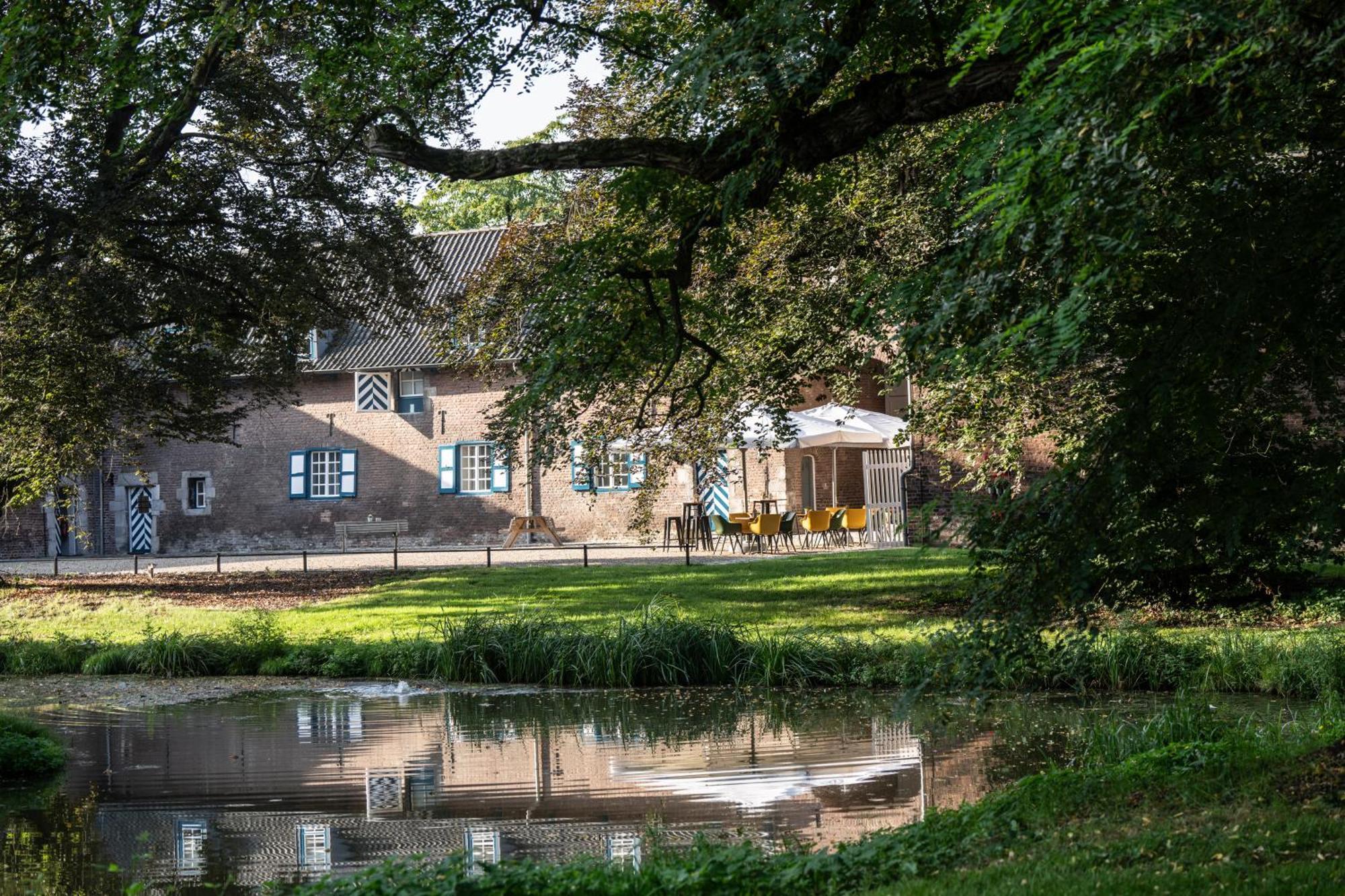 B&B Kasteel Wolfrath Born Exterior foto